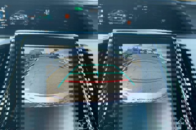 Used 2019 Toyota Prius Prime Premium image 23