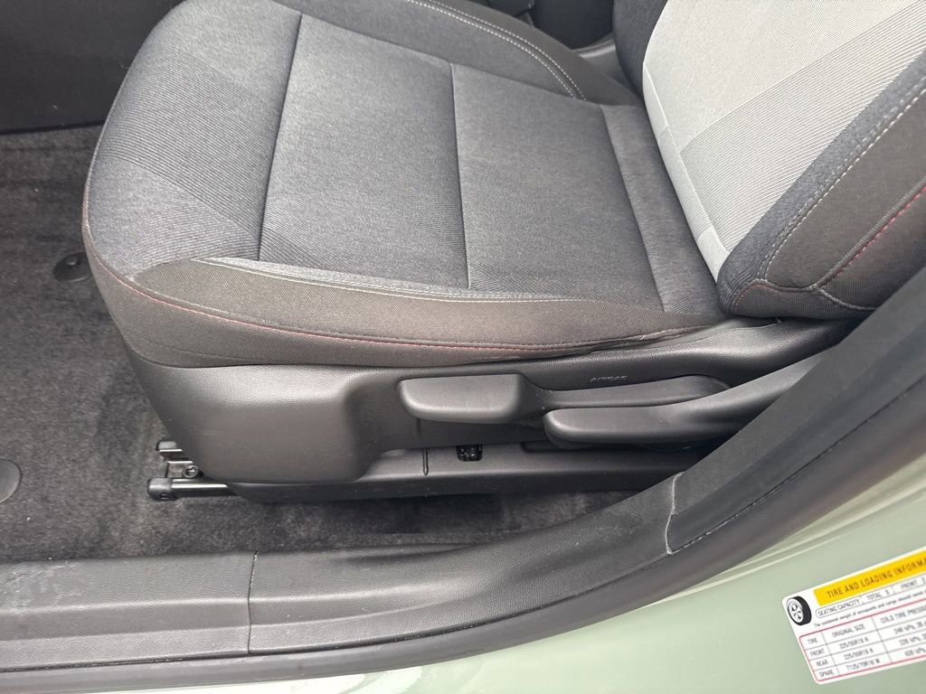 Used 2024 Chevrolet Trax RS w/ Driver Confidence Package image 17