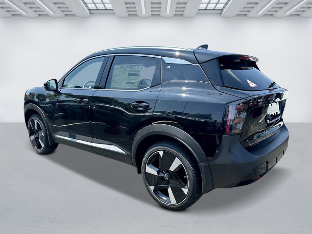 New 2026 Nissan Kicks SR w/ SR Premium Package AWD/4WD image 2