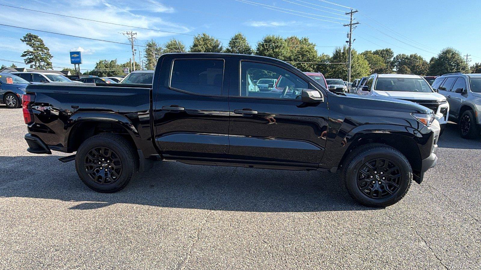 New 2026 Chevrolet Colorado W/T w/ WT Custom Package AWD/4WD image 7