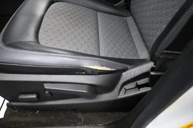 Used 2017 Chevrolet Colorado Z71 AWD/4WD image 12