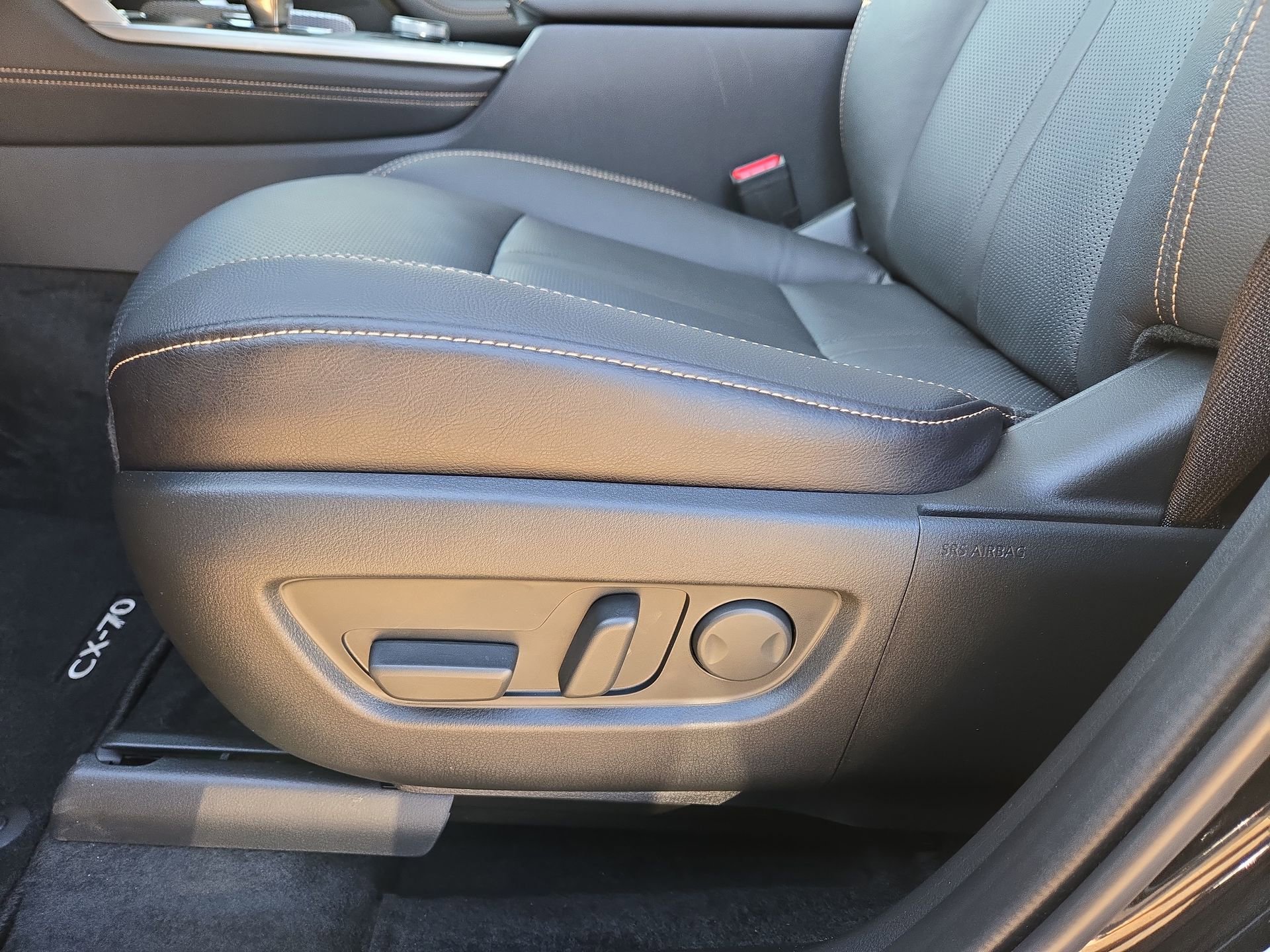 Used 2026 MAZDA CX-70 3.3 Turbo w/ Preferred Package AWD/4WD image 17