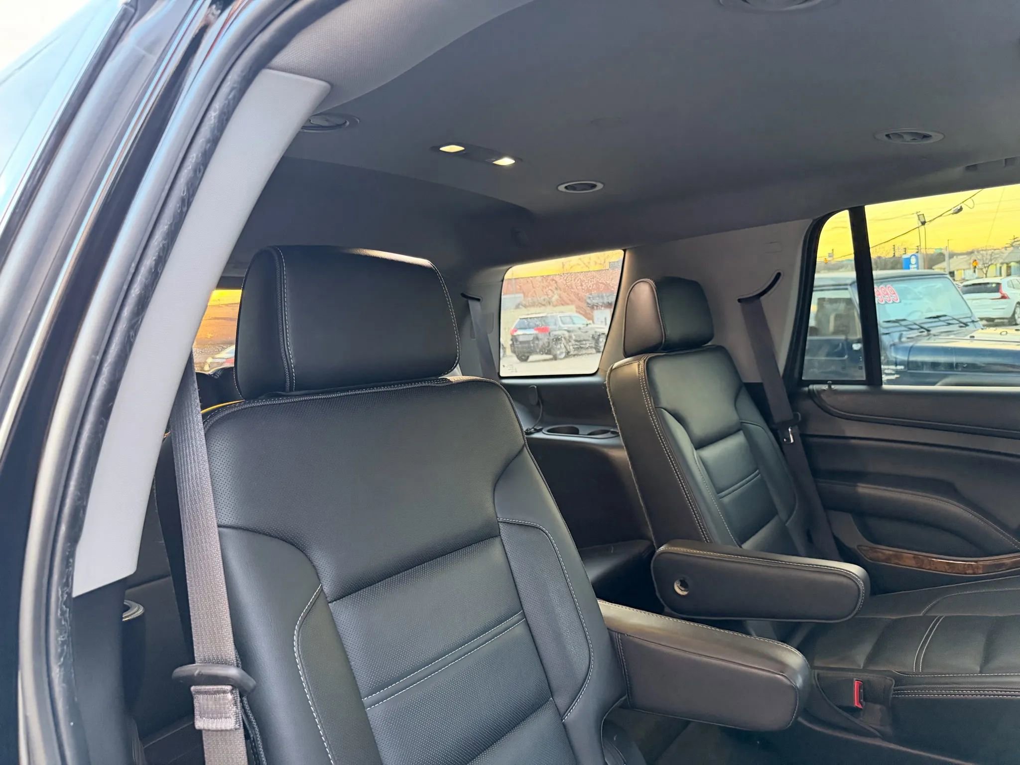 Used 2015 GMC Yukon Denali w/ Premium Package image 35