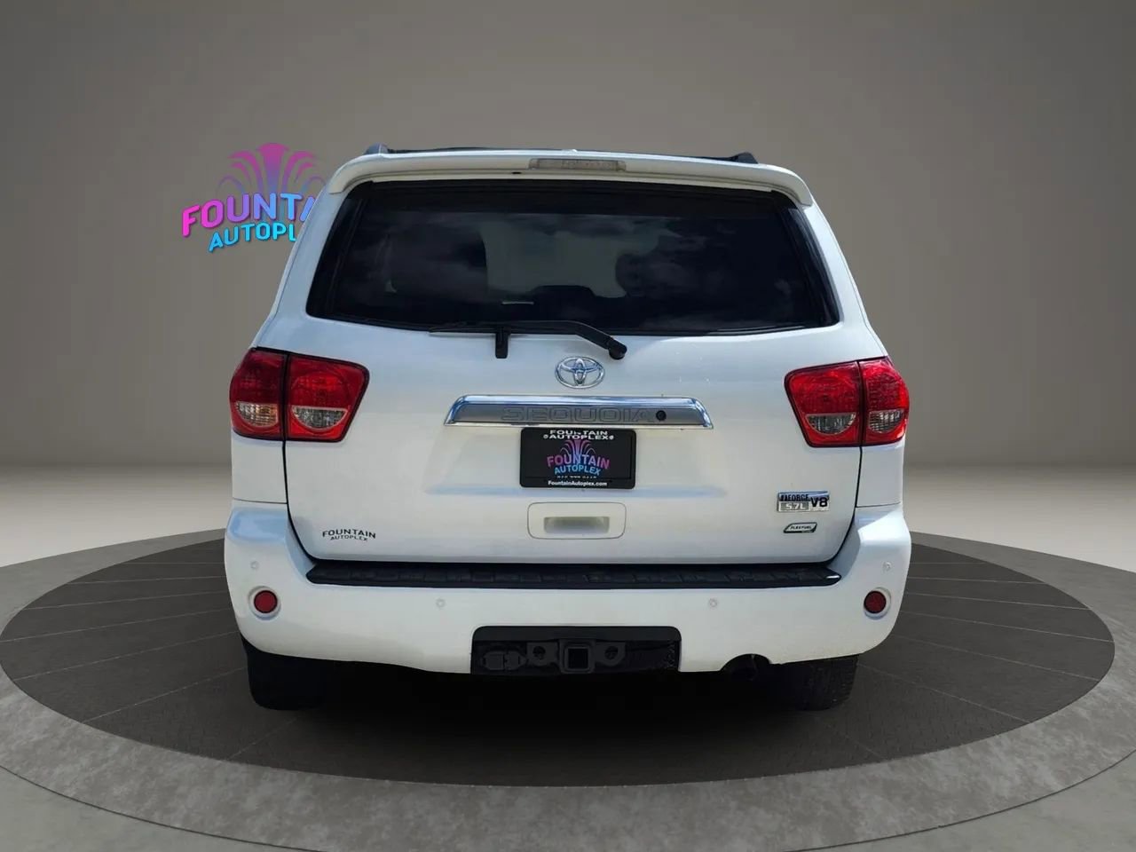 Used 2016 Toyota Sequoia Platinum AWD/4WD image 4