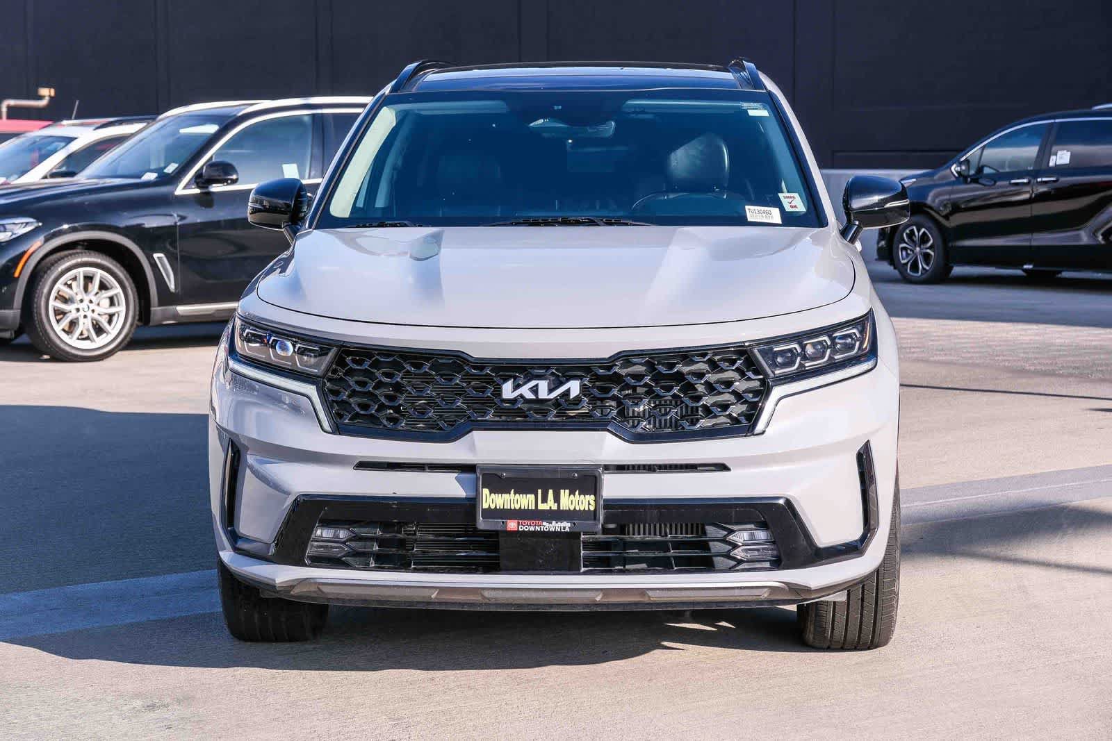 Used 2023 Kia Sorento SX AWD/4WD image 2