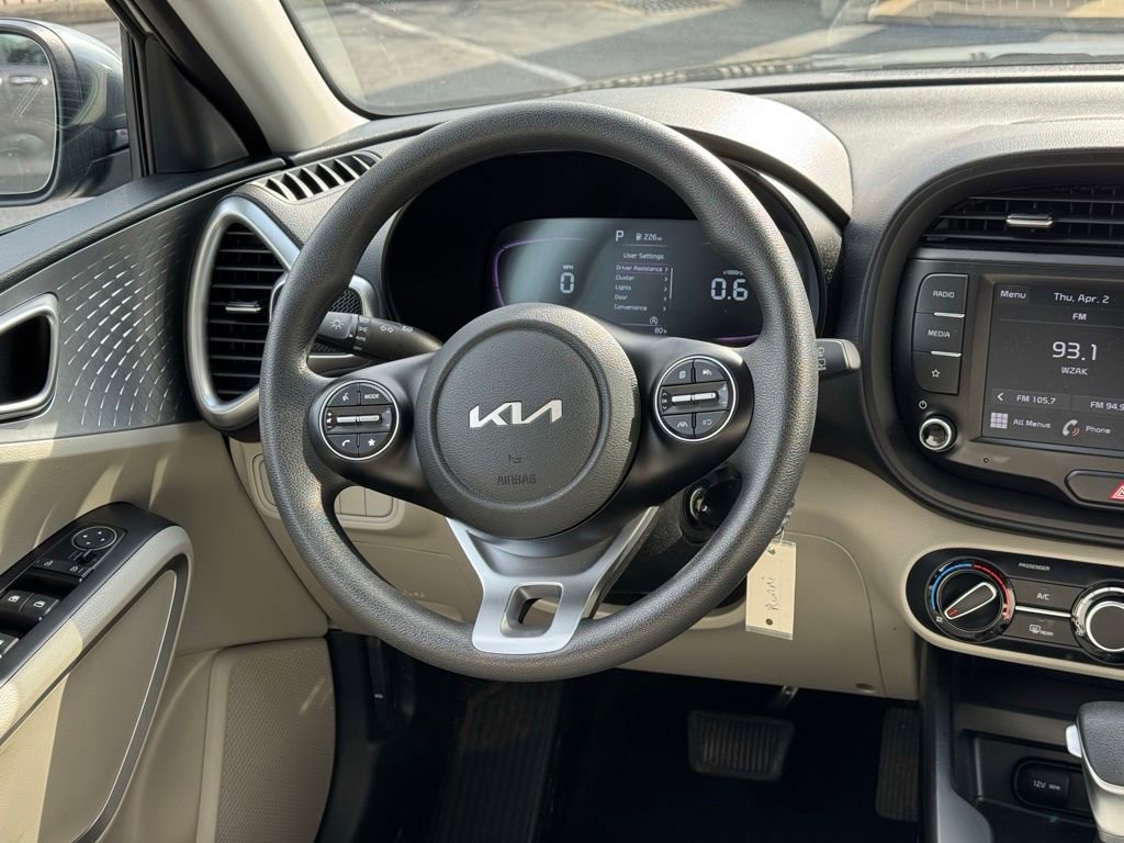 Used 2024 Kia Soul LX w/ Option Group 015 image 17