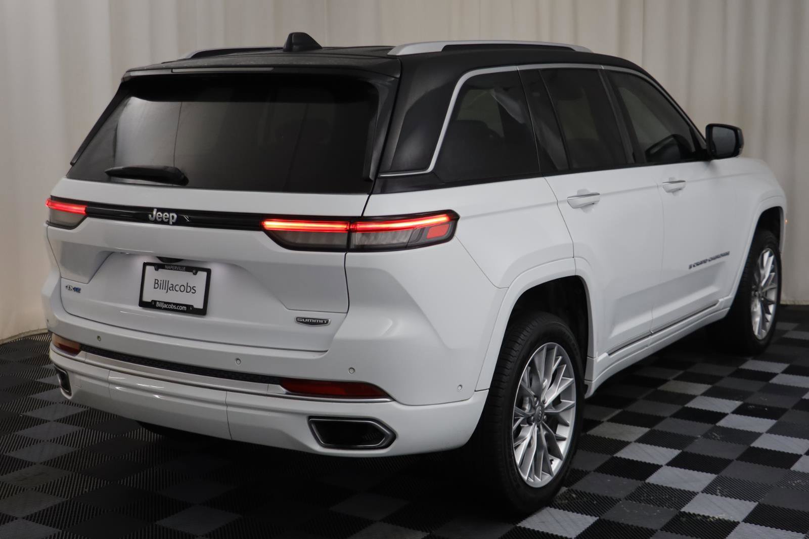 Used 2022 Jeep Grand Cherokee Summit image 17