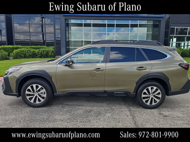 Used 2025 Subaru Outback Premium image 2