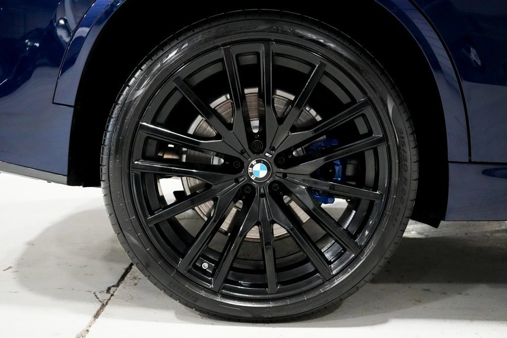 Used 2025 BMW X5 M60i image 43