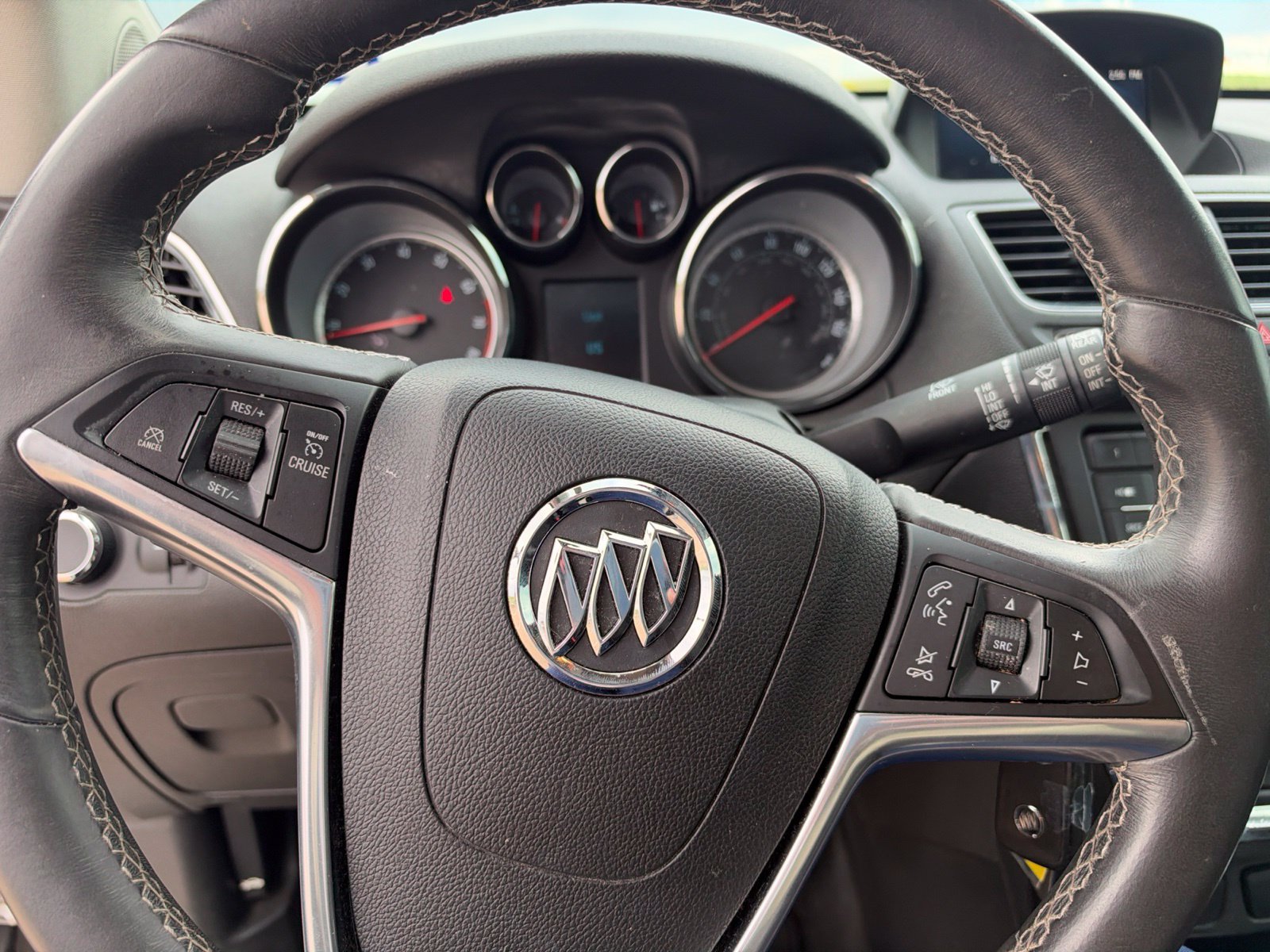 Used 2014 Buick Encore FWD image 13