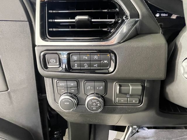 New 2026 GMC Yukon Denali w/ Denali Reserve Package AWD/4WD image 11