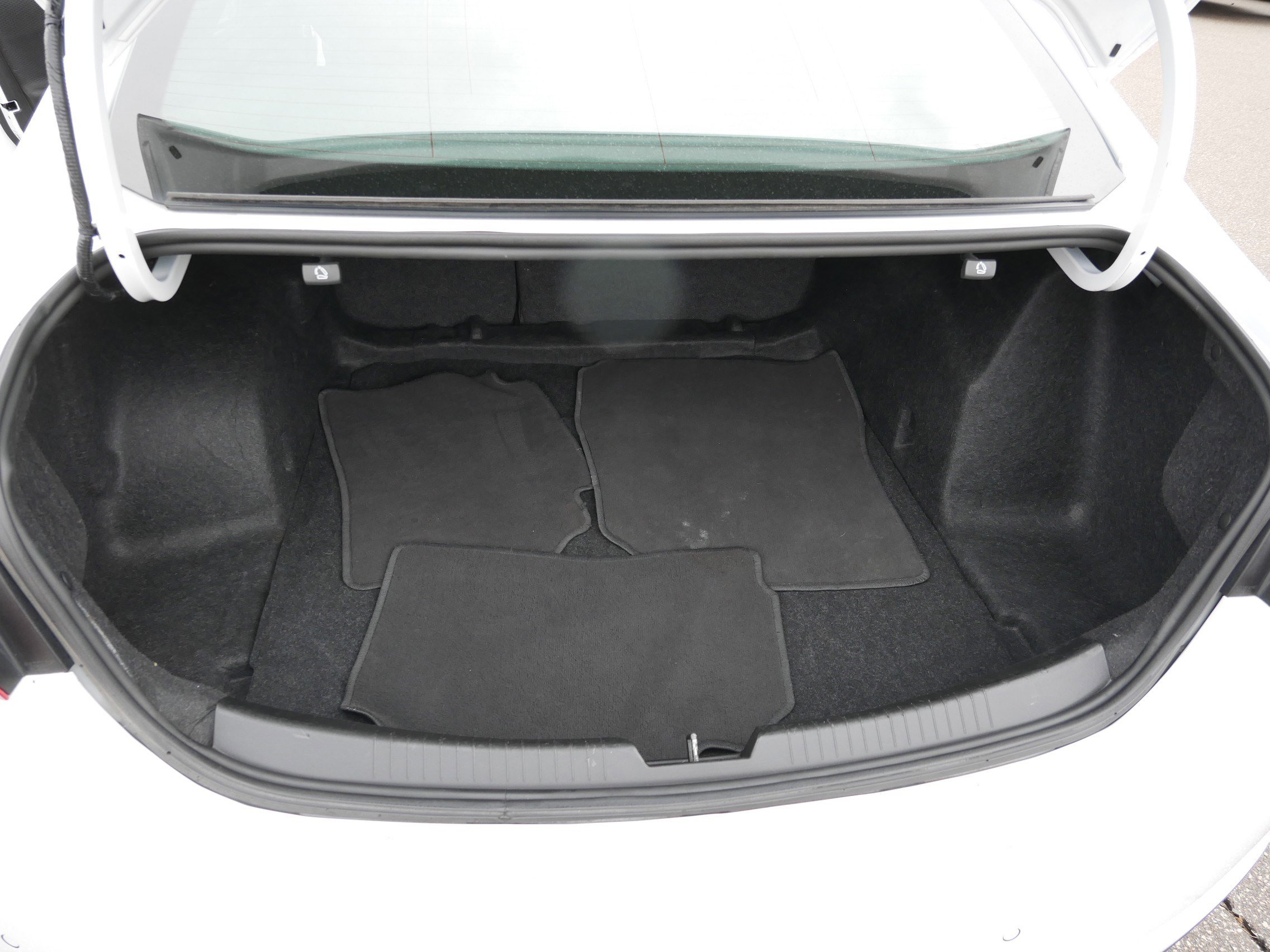 Used 2024 Chevrolet Malibu LT FWD image 18