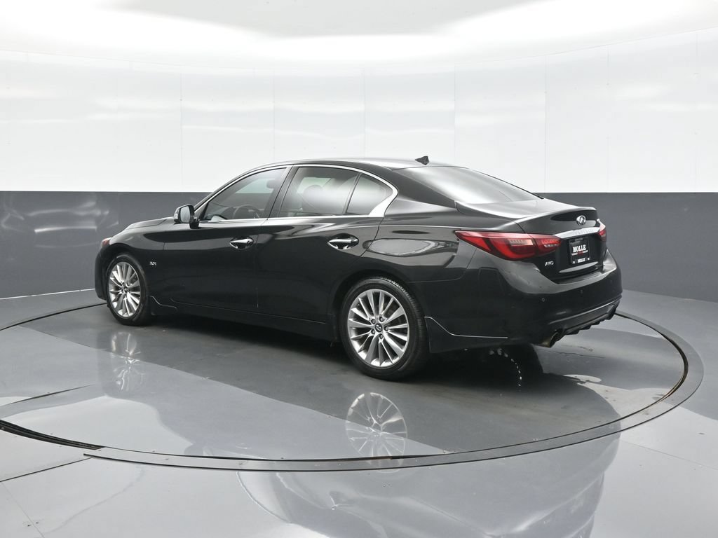 Used 2018 INFINITI Q50 Luxe w/ Essential Package (3.0T Luxe) AWD/4WD image 5