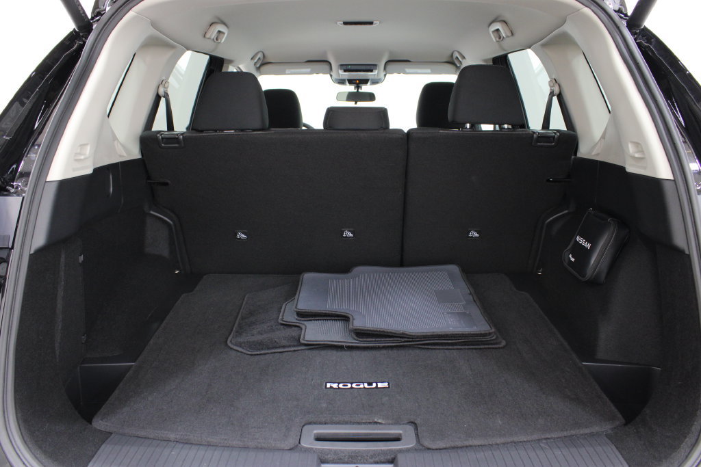 Used 2026 Nissan Rogue SV FWD image 27
