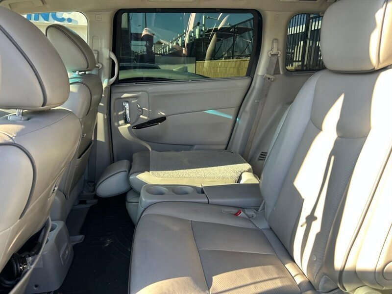 Used 2012 Nissan Quest LE FWD image 36