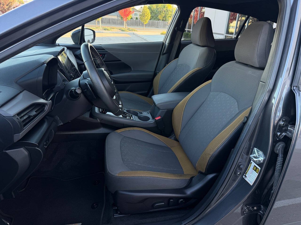 Used 2025 Subaru Crosstrek 2.5i Sport AWD/4WD image 17