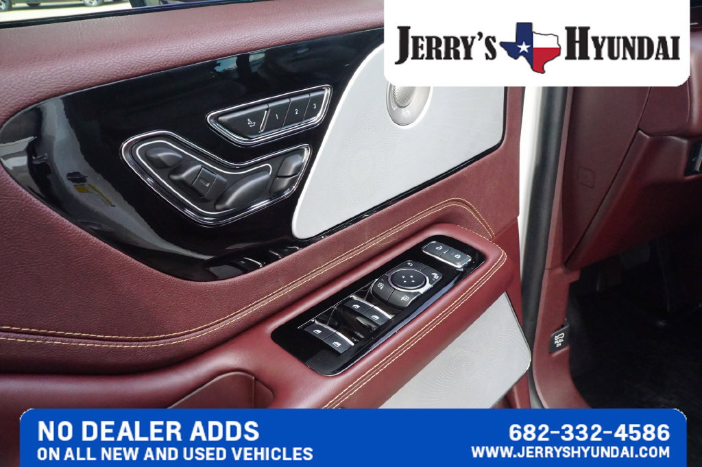 Used 2023 Lincoln Aviator Black Label w/ Dynamic Handling Package AWD/4WD image 19