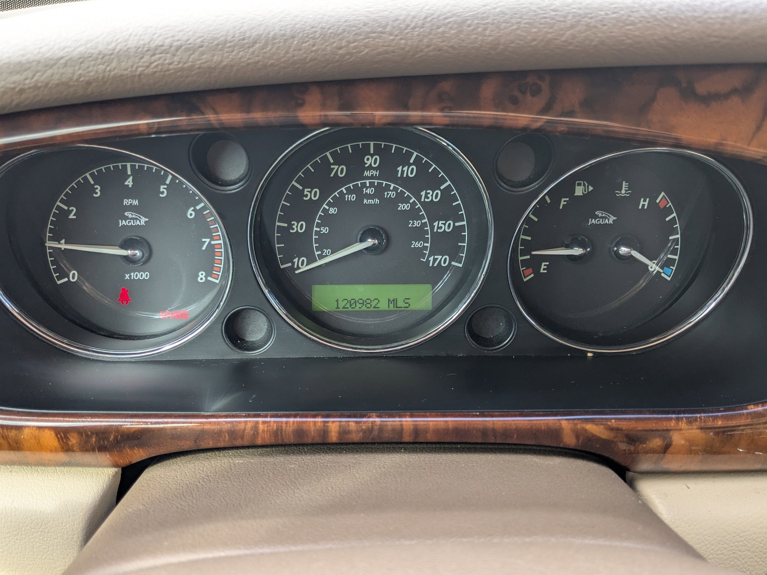 Used 2006 Jaguar XJ8 image 29