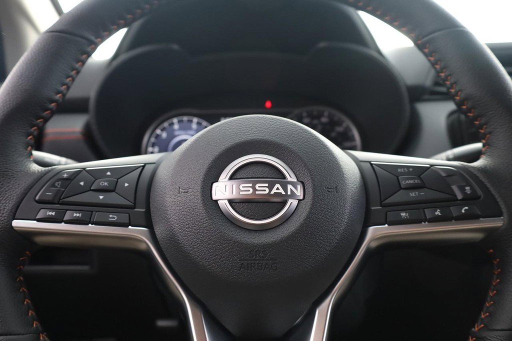 New 2025 Nissan Versa SR w/ Trunk Package image 9