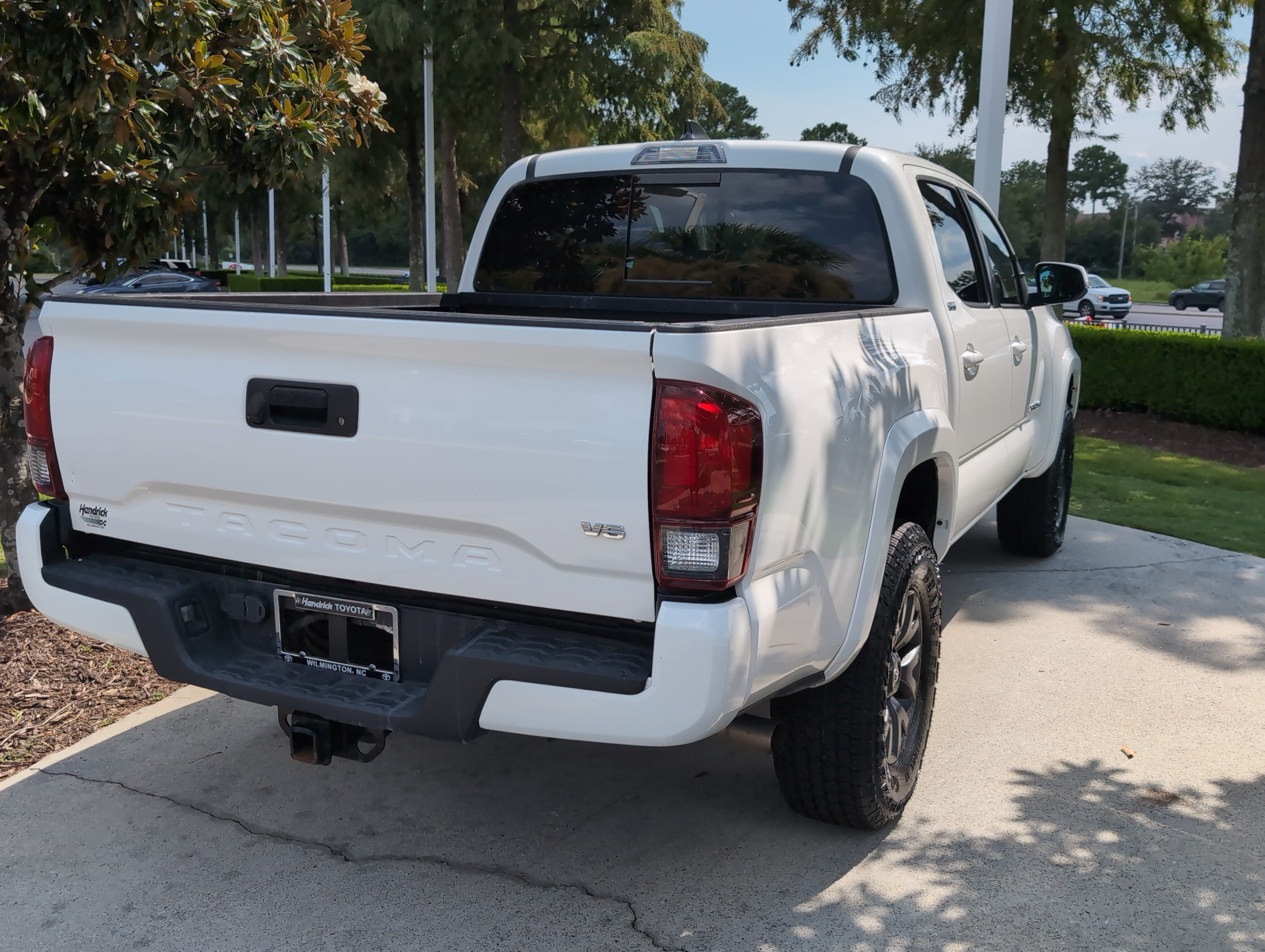 Certified 2023 Toyota Tacoma SR5 w/ Technology Package RWD image 10