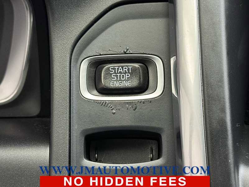 Used 2016 Volvo XC60 T6 w/ Proximity Package image 41