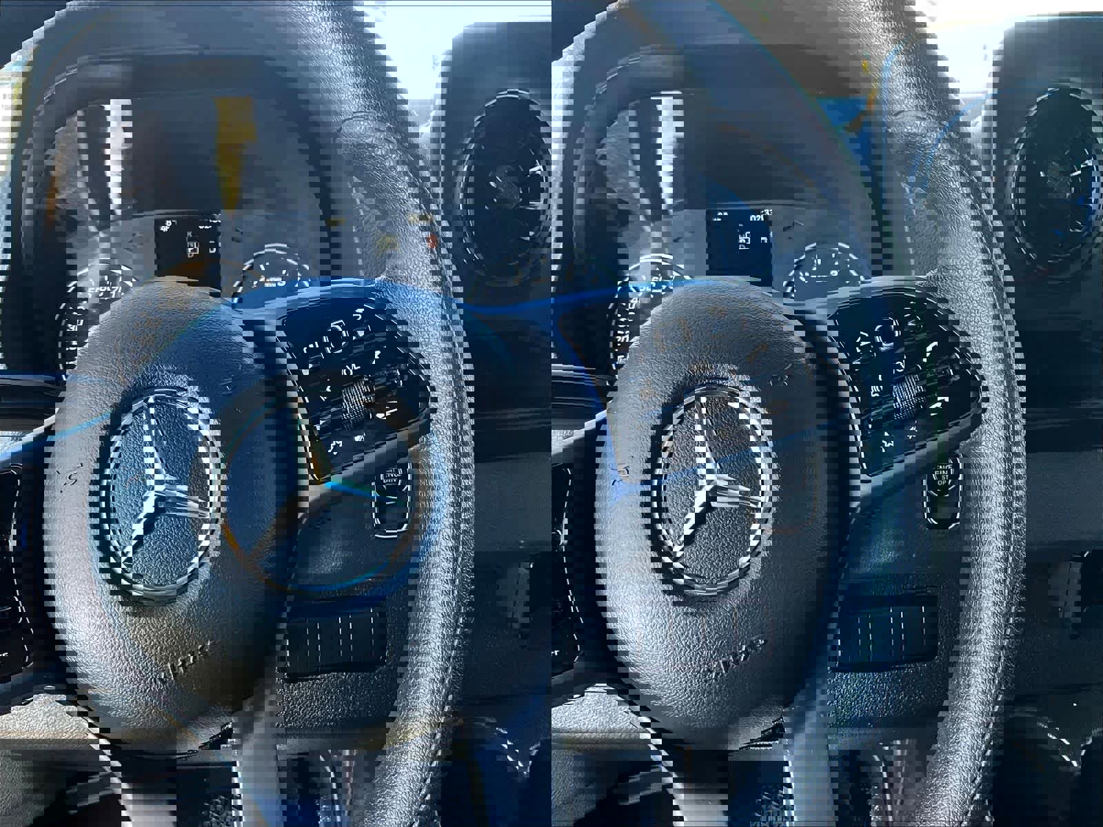 Used 2023 Mercedes-Benz Sprinter 2500 image 23