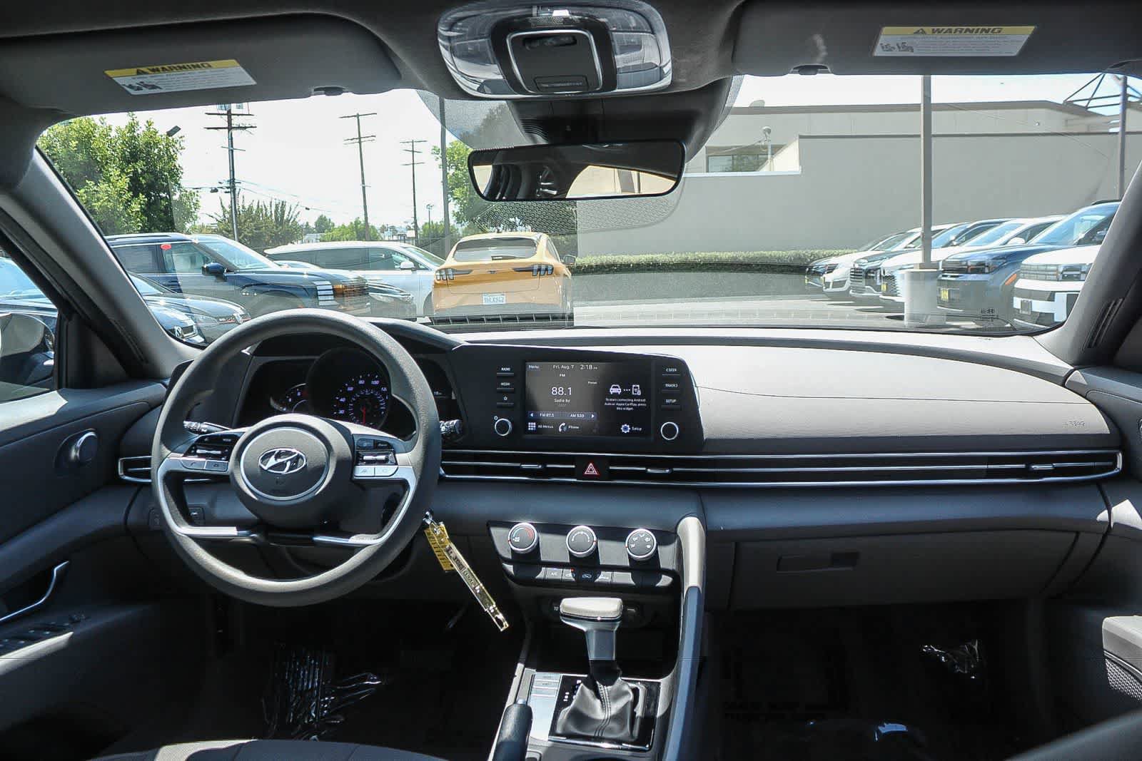Certified 2023 Hyundai Elantra SE FWD image 16