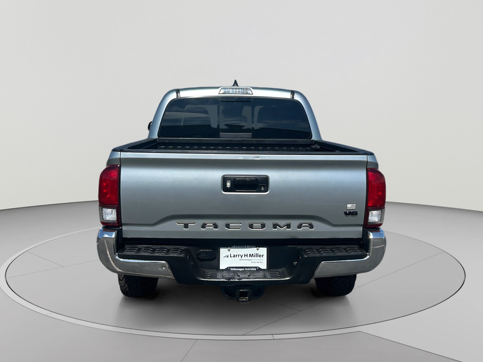 Used 2022 Toyota Tacoma SR5 RWD image 4