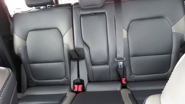 Used 2025 Ford Bronco Outer Banks image 8