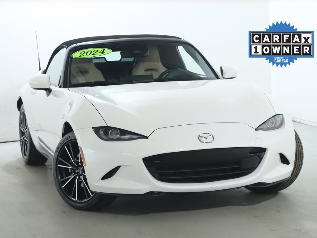 Used 2024 MAZDA MX-5 Miata Grand Touring image 2