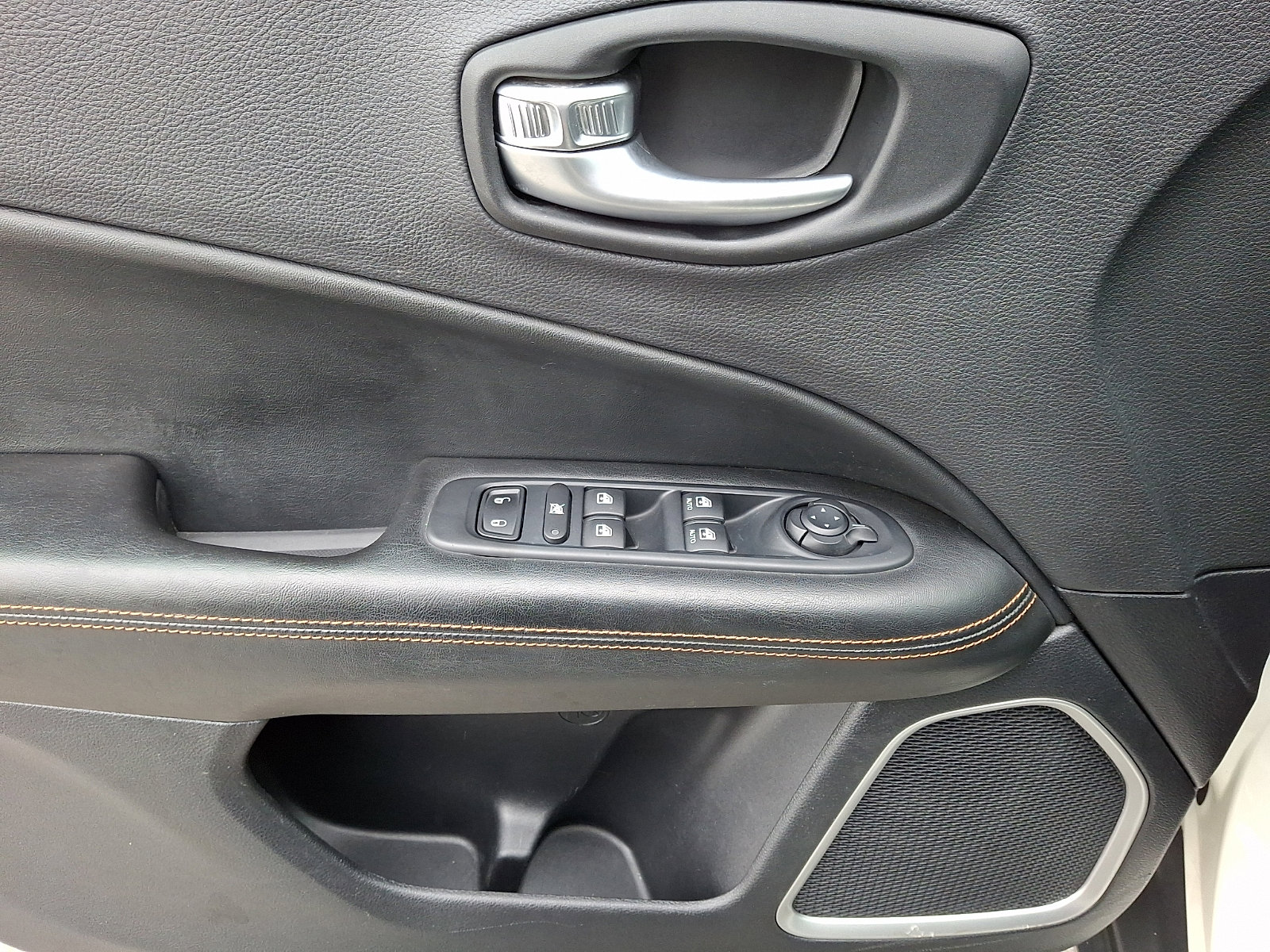 Used 2021 Jeep Compass Limited AWD/4WD image 12