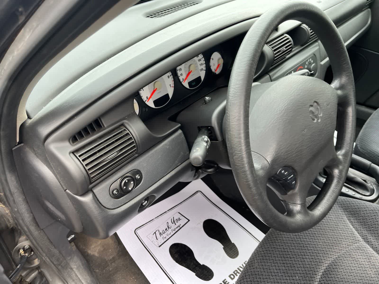 Used 2004 Dodge Stratus SXT FWD image 25
