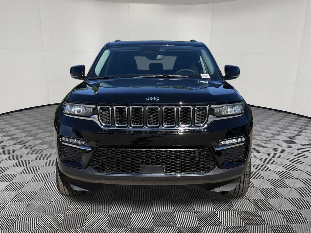 Used 2023 Jeep Grand Cherokee Limited AWD/4WD image 3
