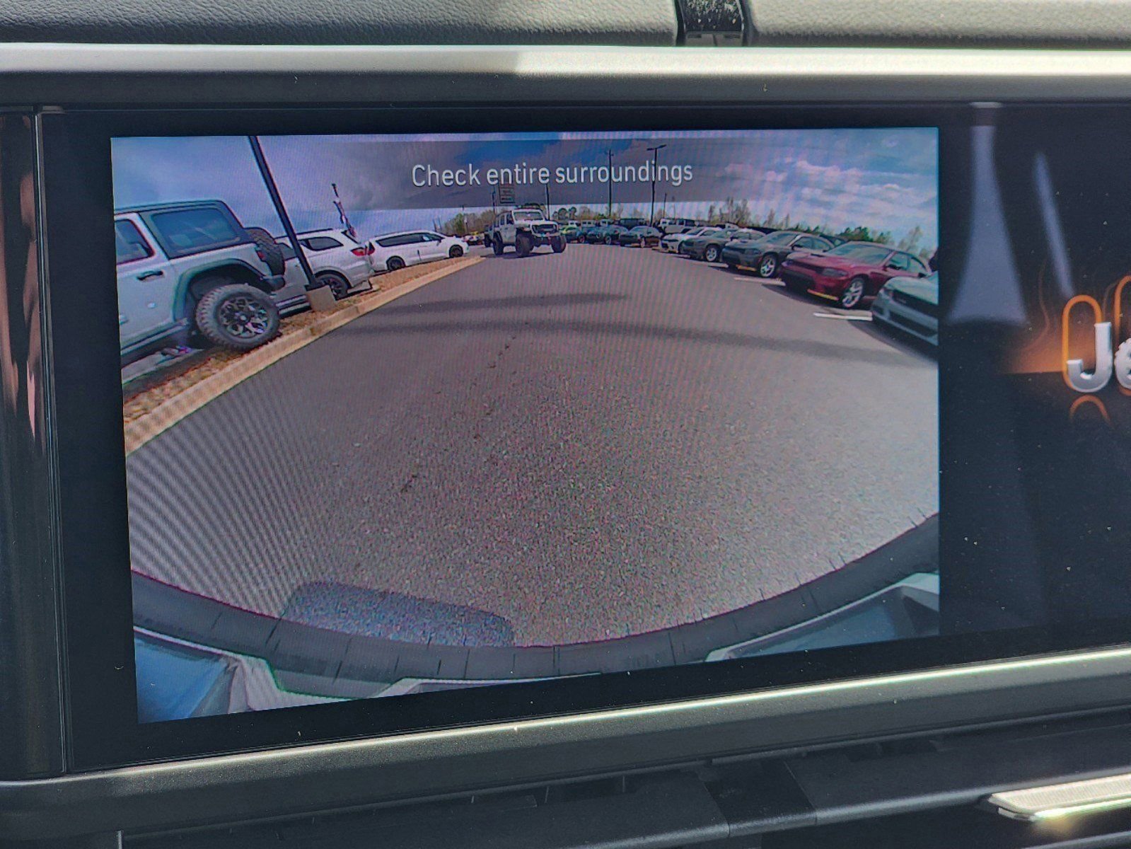 Used 2024 Jeep Wrangler Sahara image 10