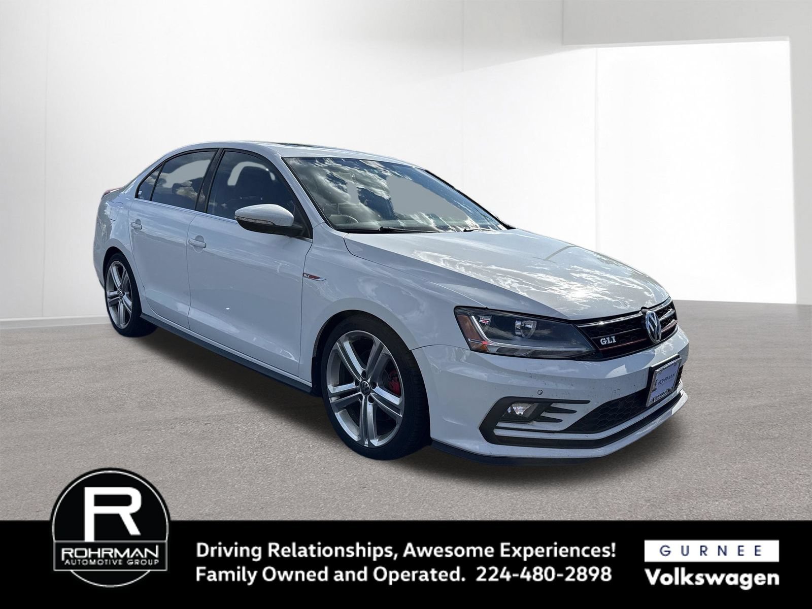 Used 2017 Volkswagen Jetta GLI FWD image 2