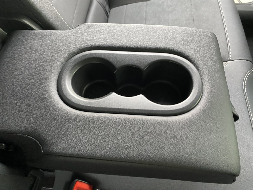 Used 2022 Volkswagen Taos SE w/ Panoramic Sunroof Package image 24