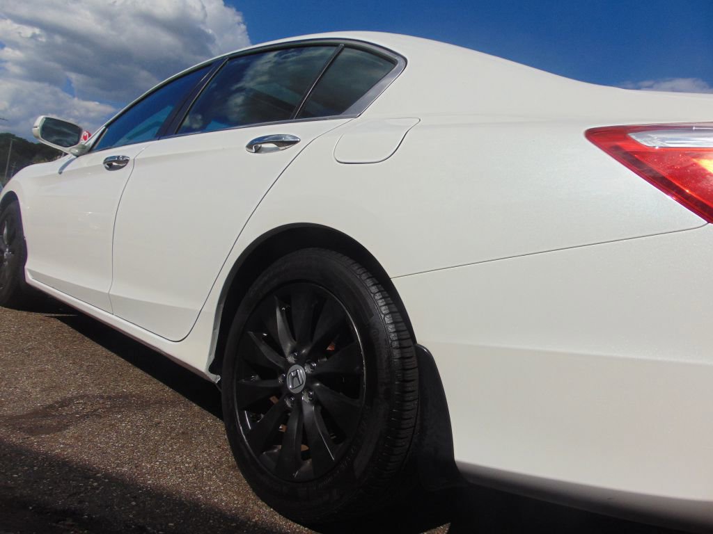 Used 2013 Honda Accord EX image 16