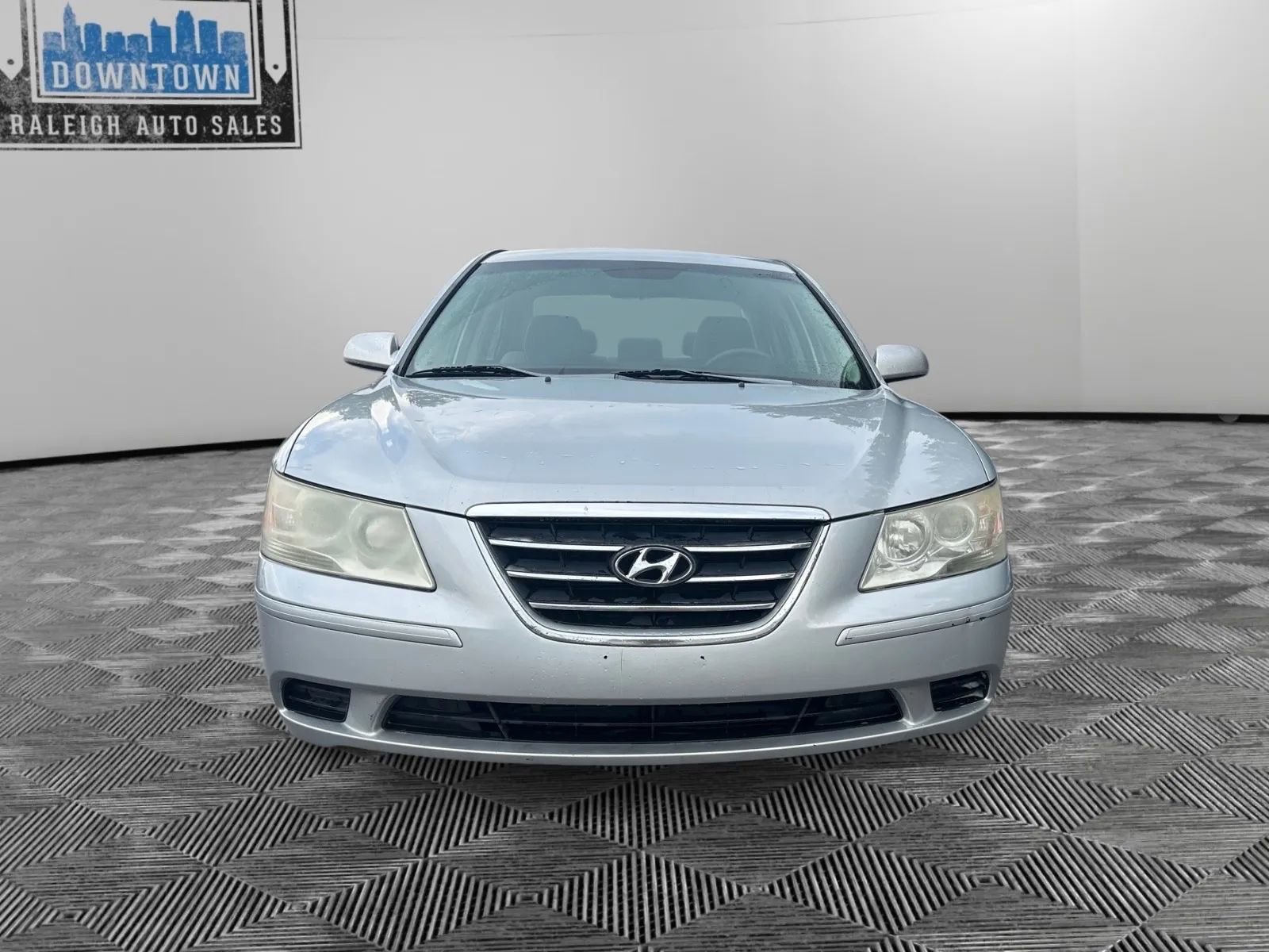 Used 2010 Hyundai Sonata GLS image 3