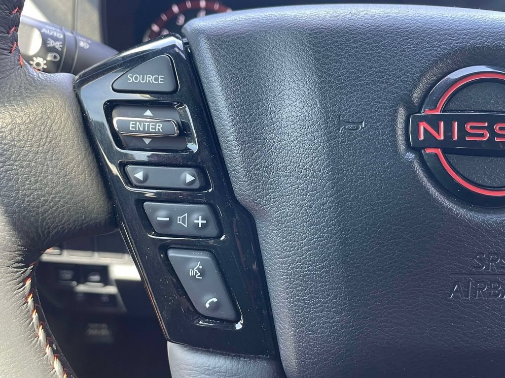 Used 2025 Nissan Frontier PRO-4X w/ Pro Premium Package AWD/4WD image 26
