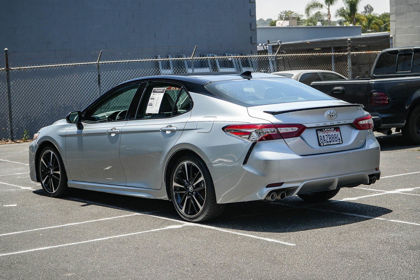 Used 2018 Toyota Camry XSE w/ Driver Assist Package FWD image 4