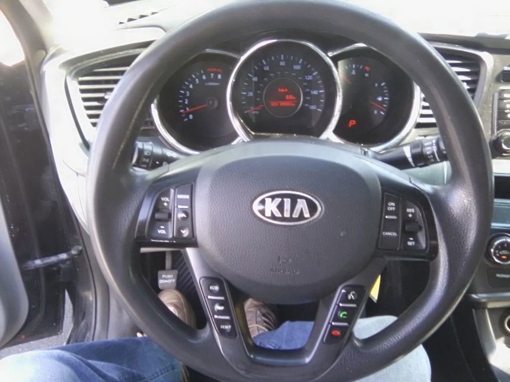 Used 2013 Kia Optima LX FWD image 8