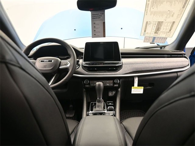 New 2025 Jeep Compass Latitude w/ Sun & Sound Group image 24