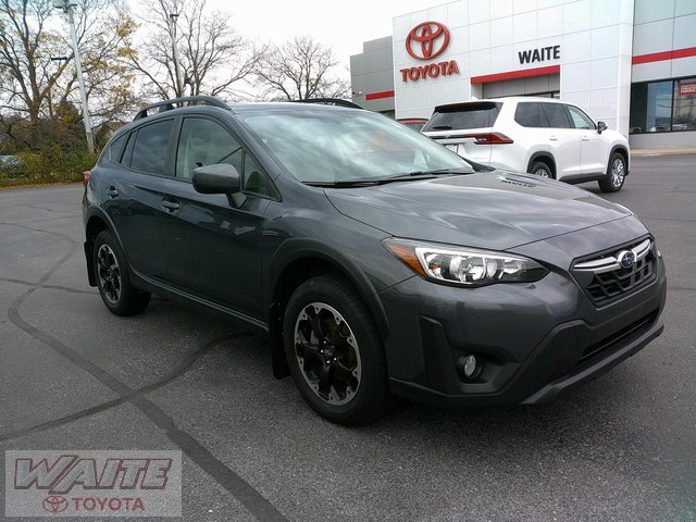Used 2022 Subaru Crosstrek 2.0i Premium w/ Moonroof Package