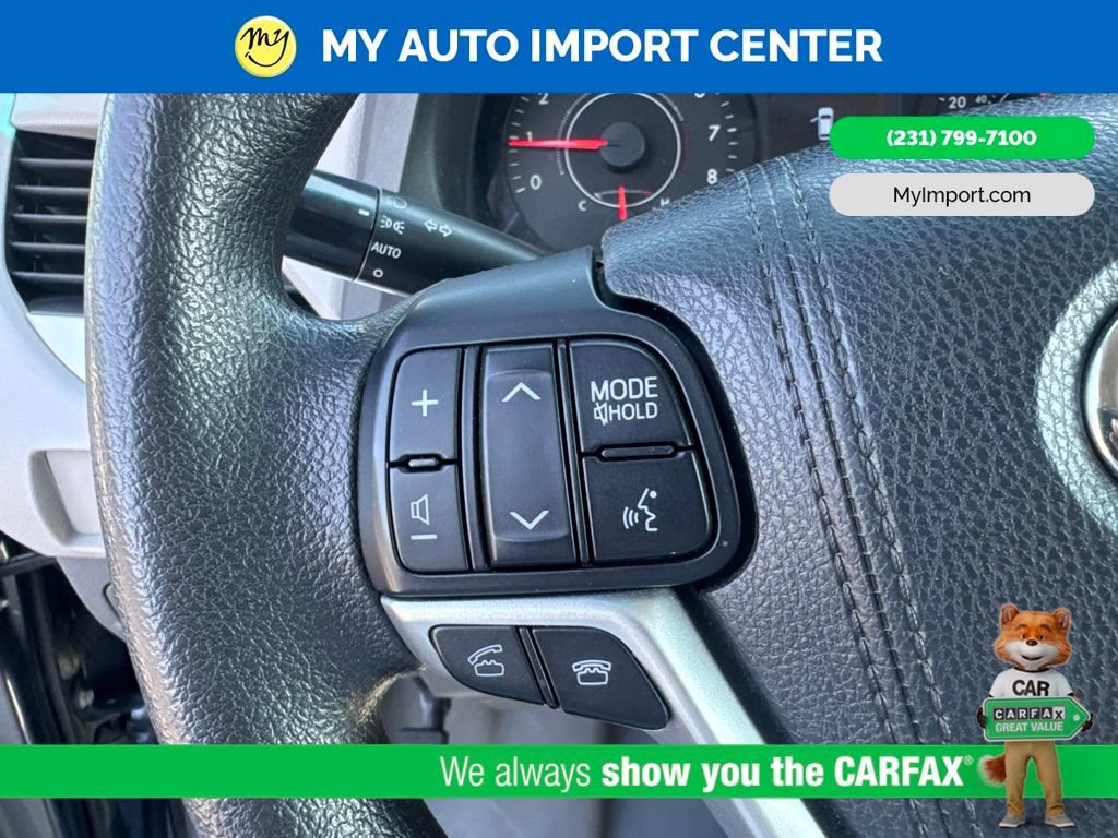 Used 2015 Toyota Sienna LE FWD image 16