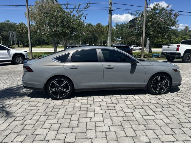 Used 2025 Honda Accord Sport image 35