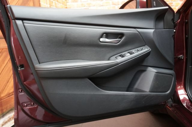 Certified 2023 Nissan Sentra SV w/ All-Weather Package FWD image 31