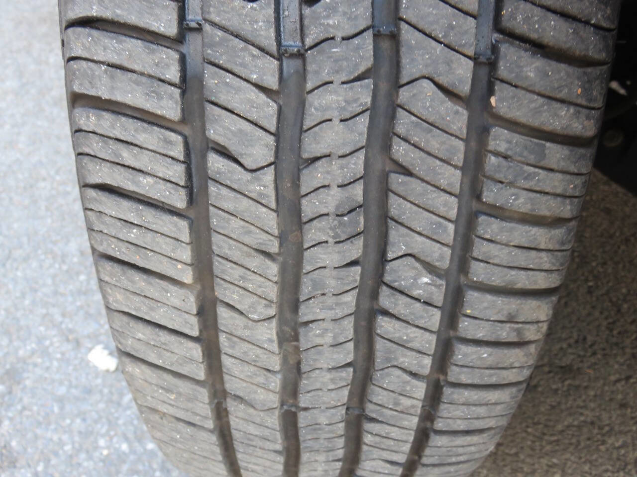 Used 2013 Cadillac SRX Luxury image 37