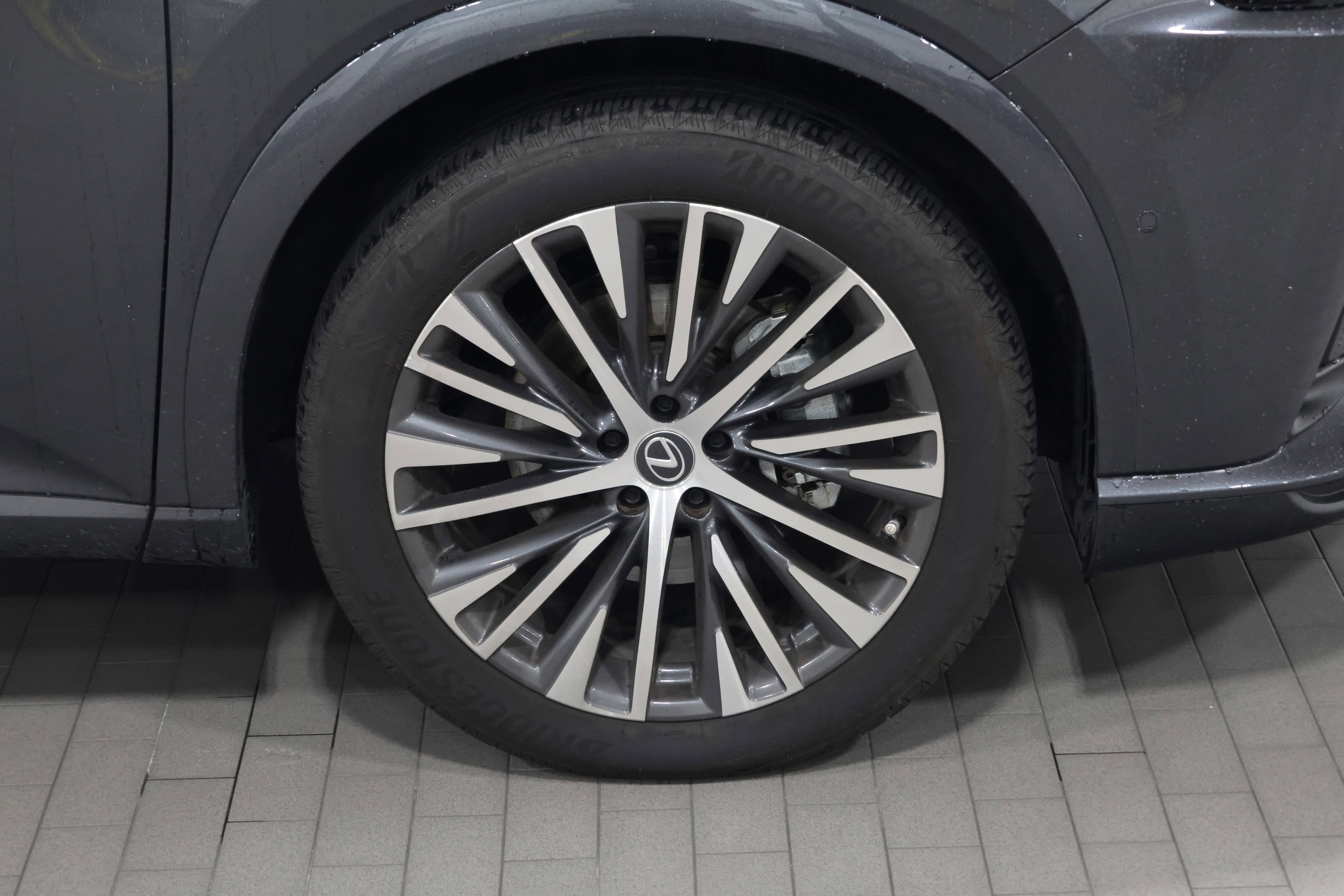 Certified 2025 Lexus RX 350 w/ Convenience Package AWD/4WD image 11