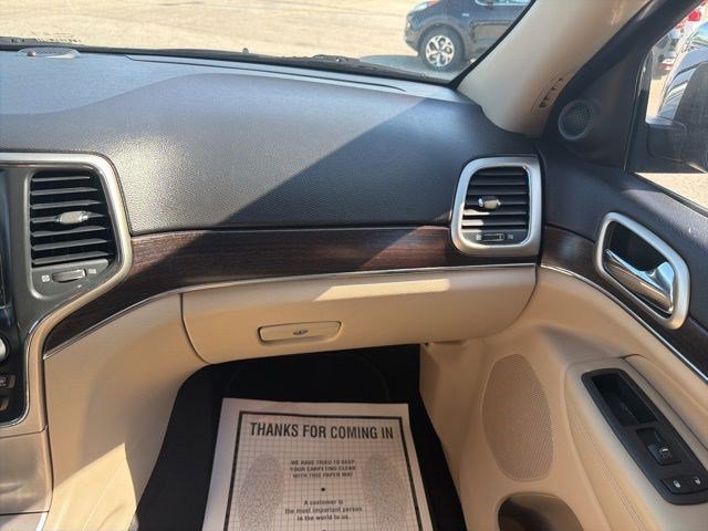 Used 2014 Jeep Grand Cherokee Limited w/ Trailer Tow Group IV AWD/4WD image 24