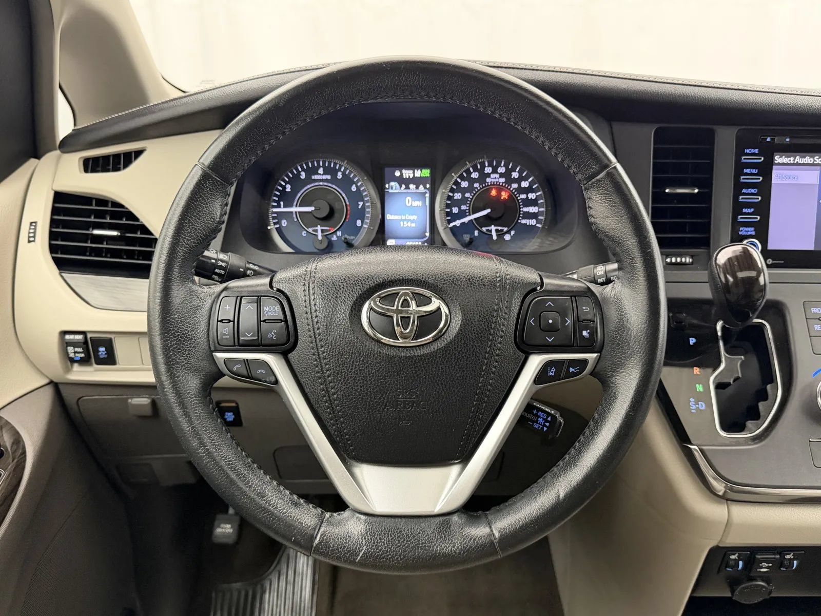 Used 2019 Toyota Sienna XLE FWD image 13